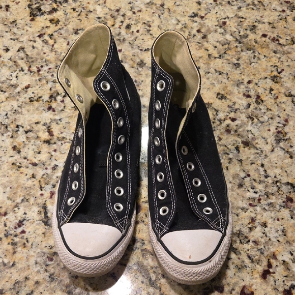 Converse Chuck Taylor All Star Black and White High-Top. Size 8 Men's. - Picture 3 of 8